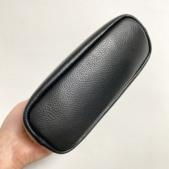 Coach Black Leather Women's Bag - Picture 4 of 6